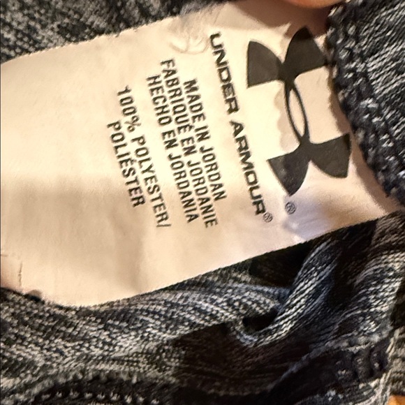 Under Armour Heathered Black Short Sleeve Loose Fit Tee Small - Picture 12 of 12